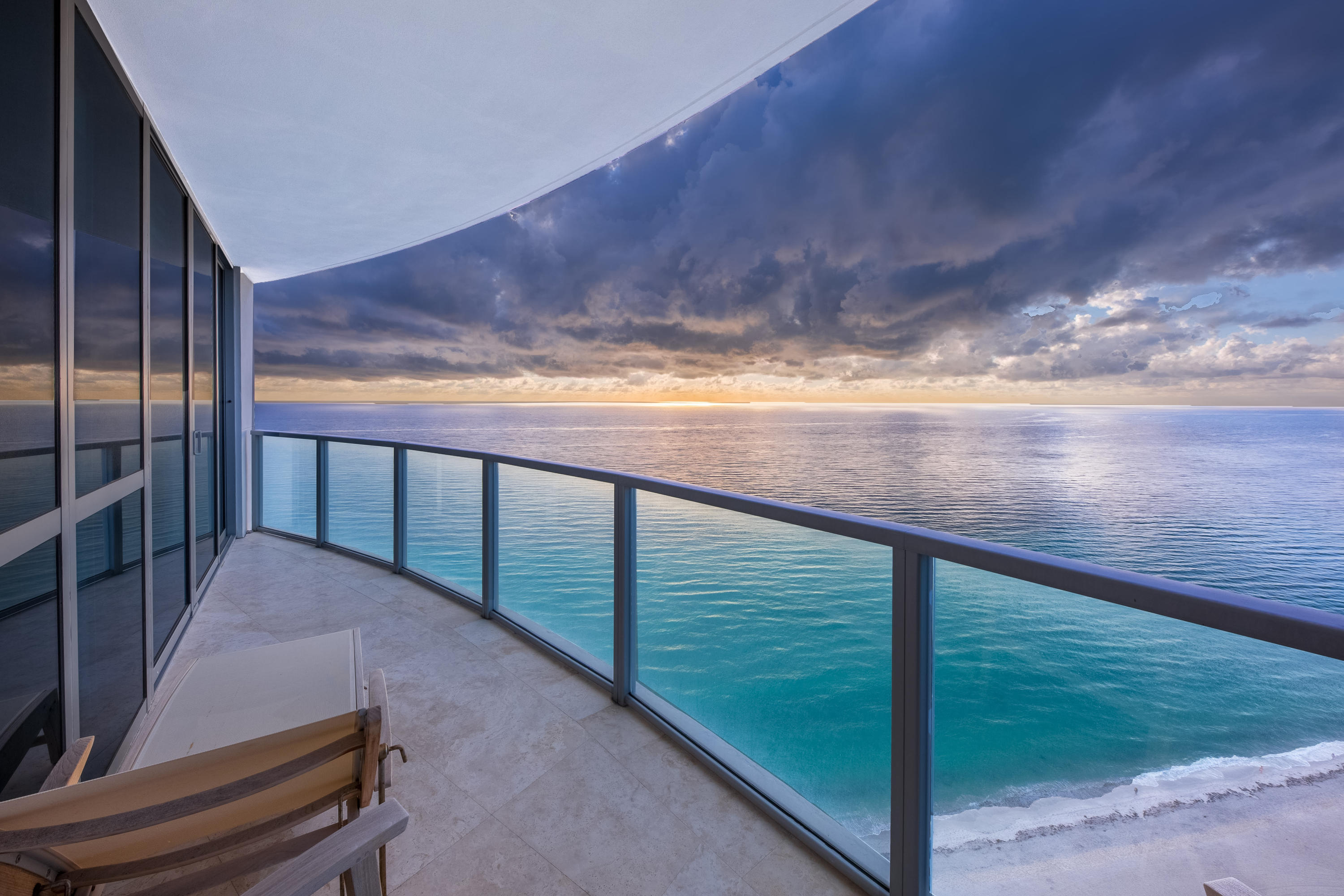 OCEAN PALMS - Residential