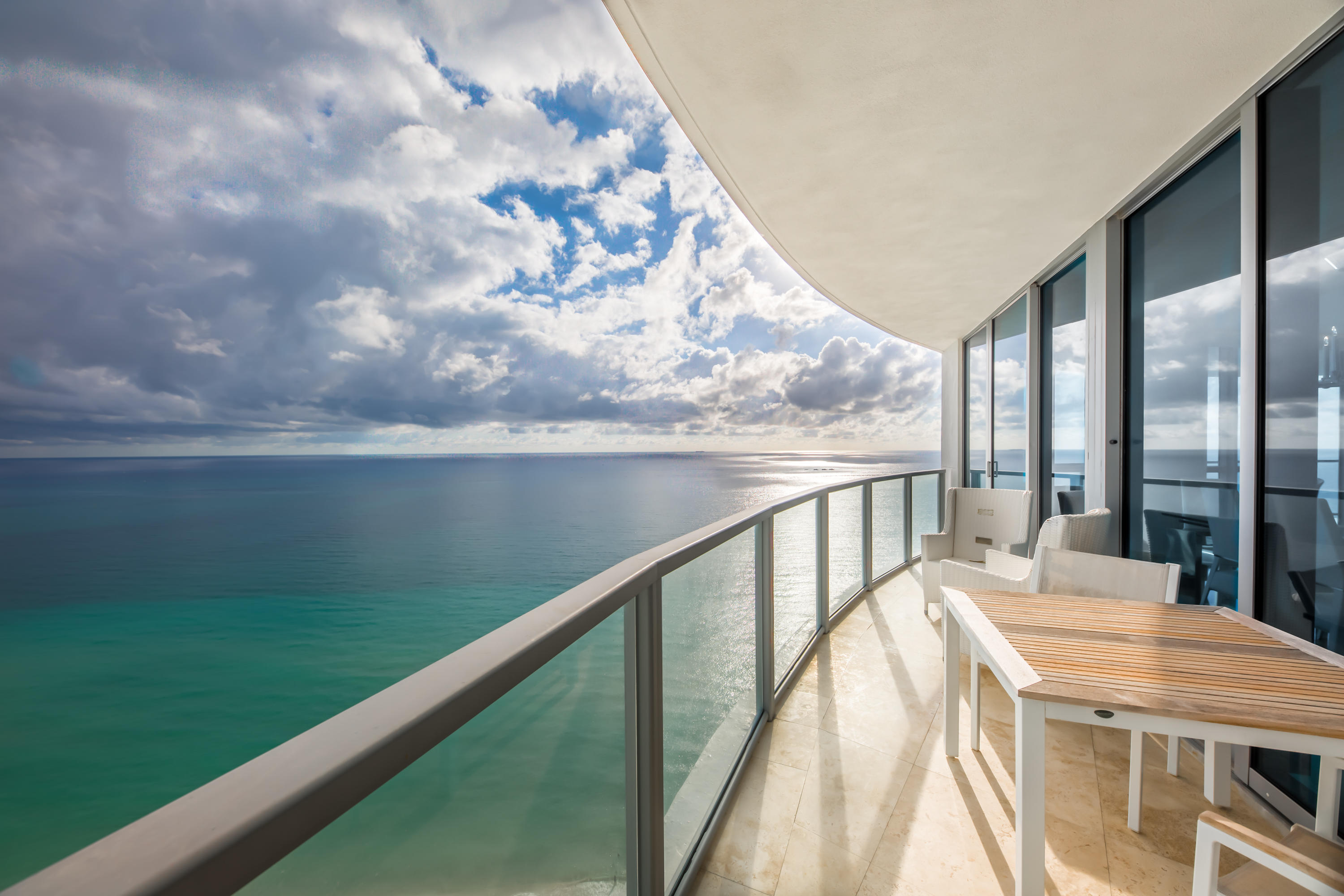 OCEAN PALMS - Residential