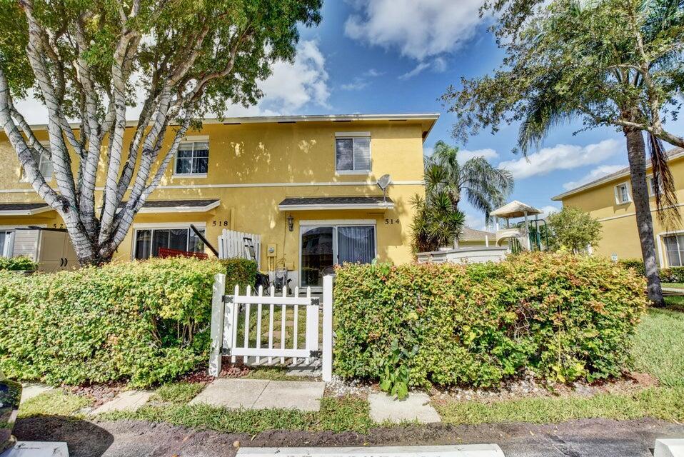 514 W Bloxham Street