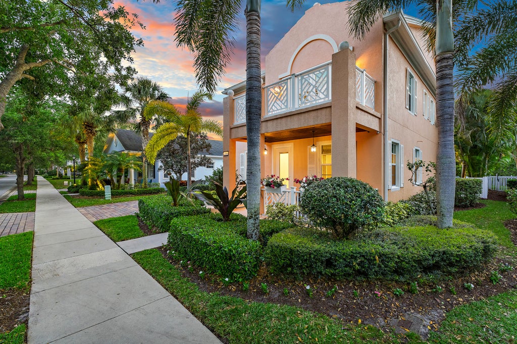 Photo of 338 Caravelle Drive, Jupiter, FL 33458 (MLS # R11075328)