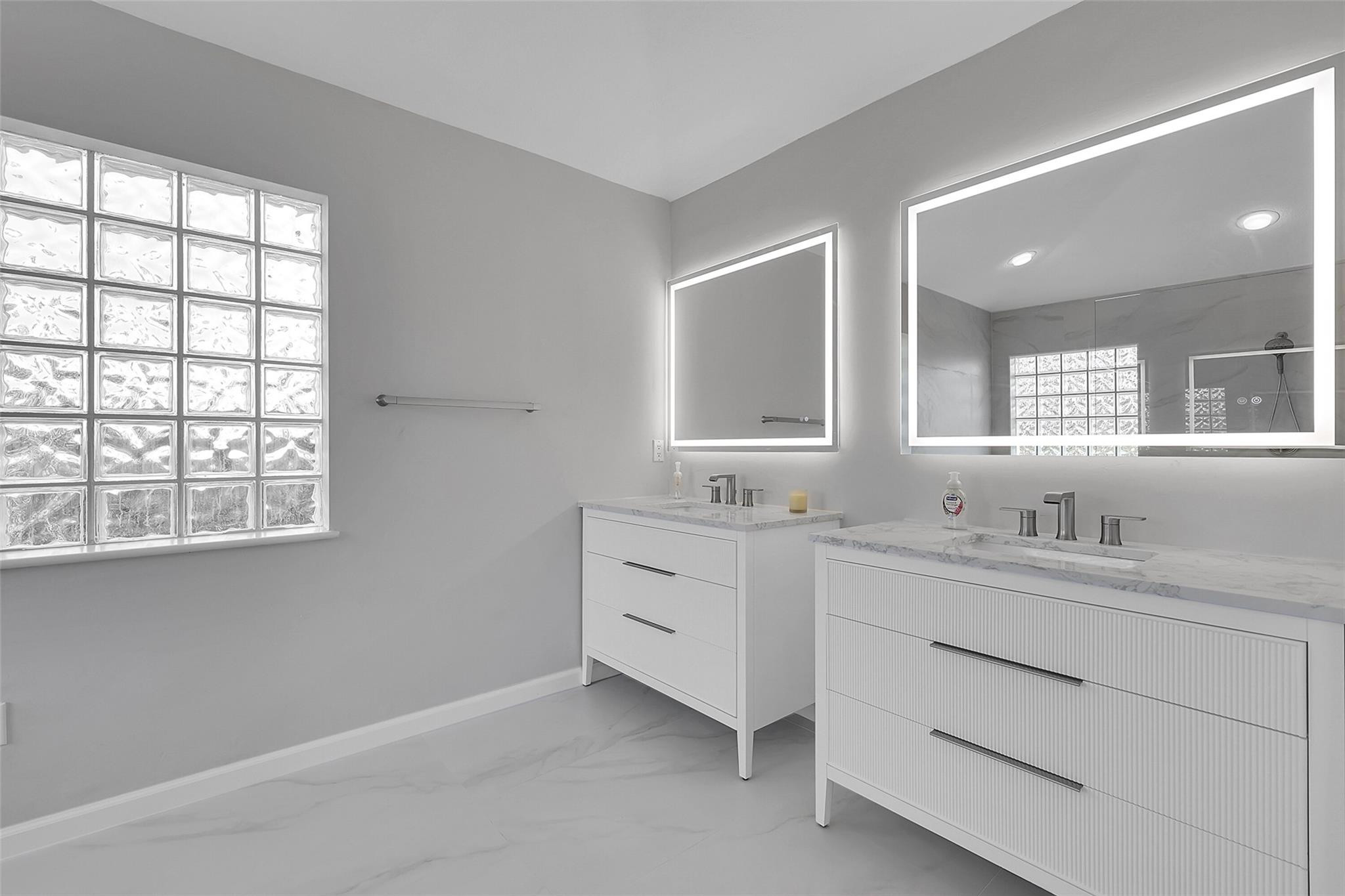 Admirals Point - Residential