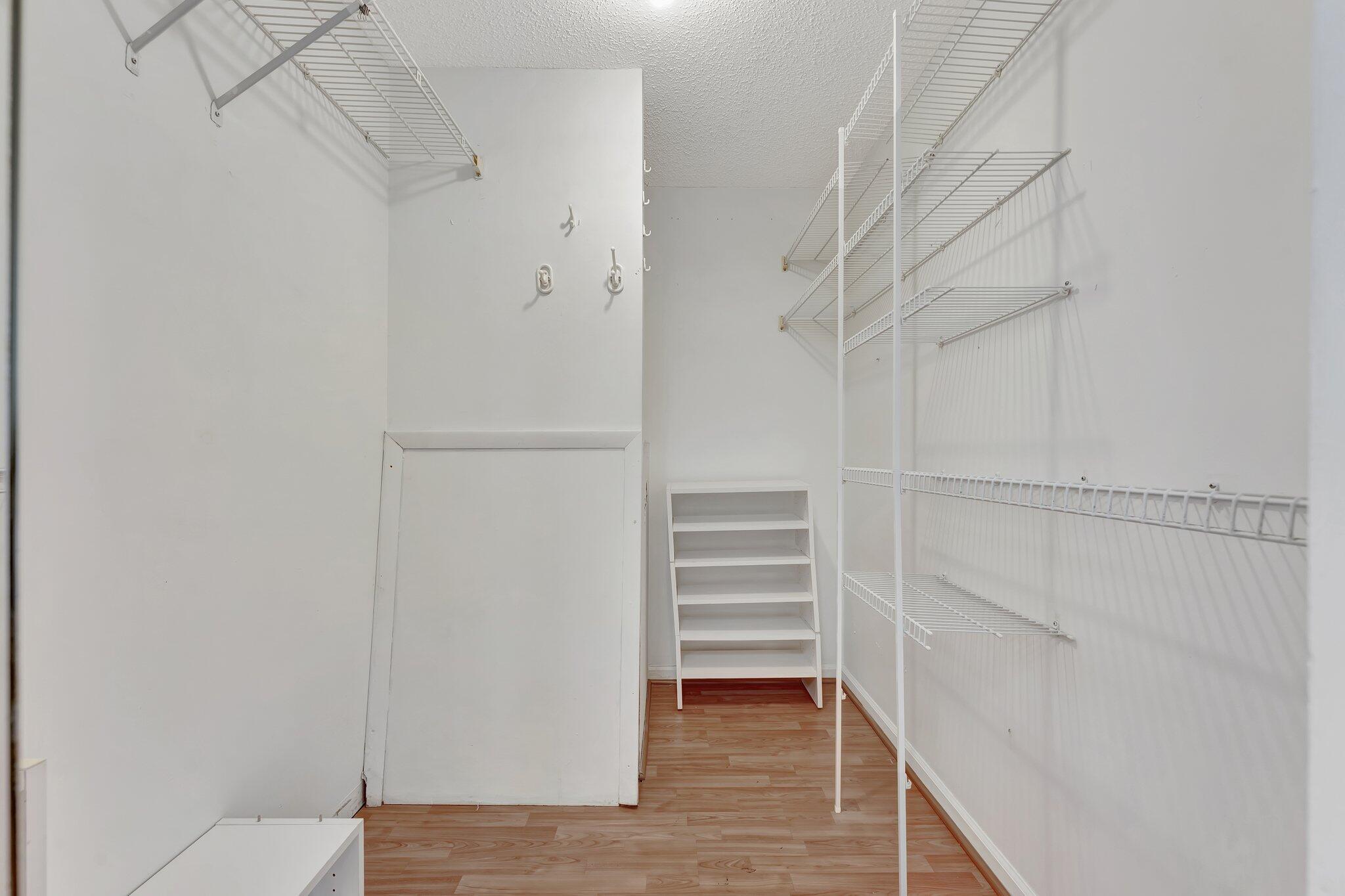 PORTA BELLA EAST AND PORT - Residential