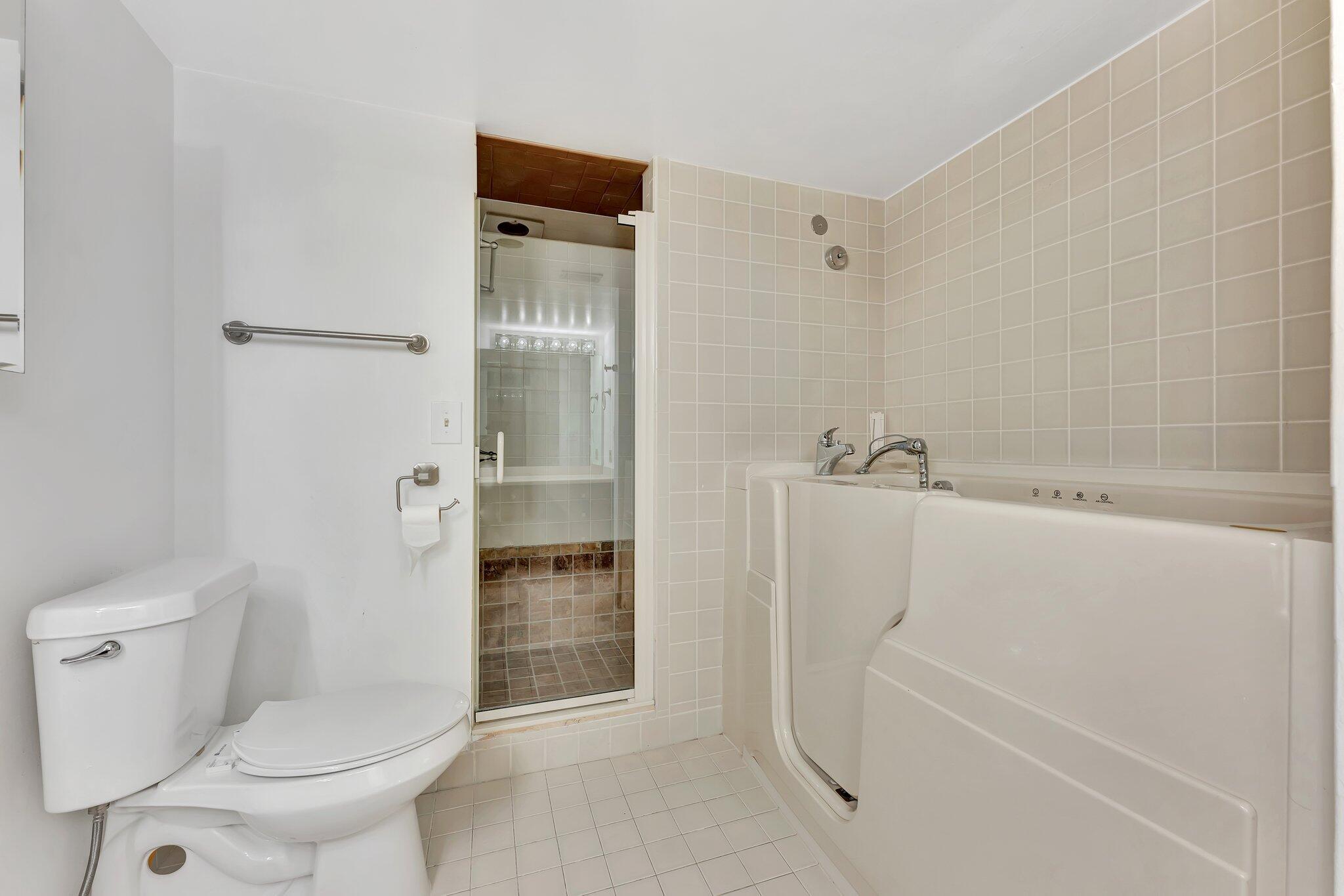 PORTA BELLA EAST AND PORT - Residential