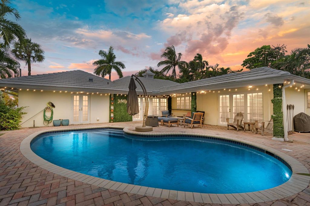 Photo of 858 Hickory Terrace, Boca Raton, FL 33486 (MLS # R11127024)