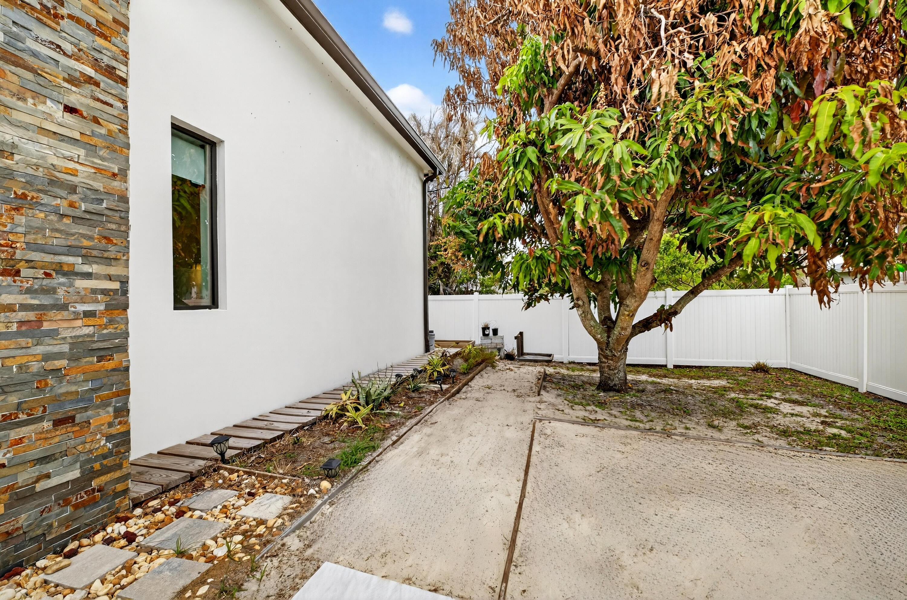 PORT ST LUCIE SECTION 20 - Residential