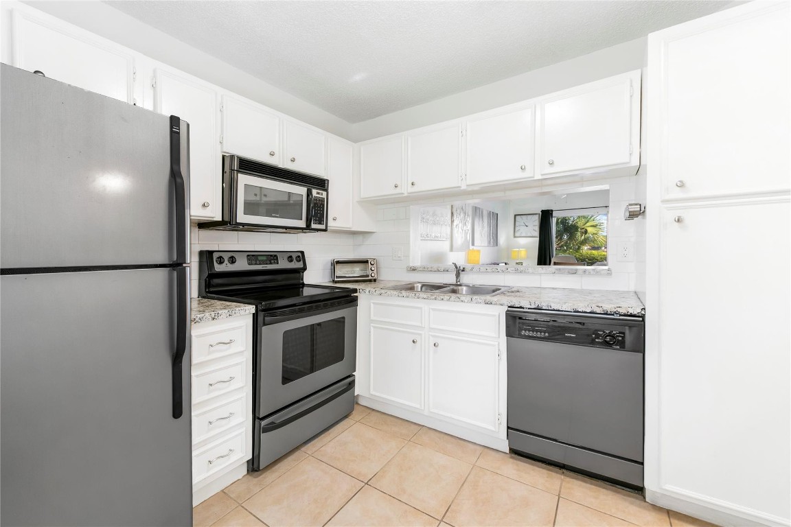 VIEWPOINTE CONDO - Residential