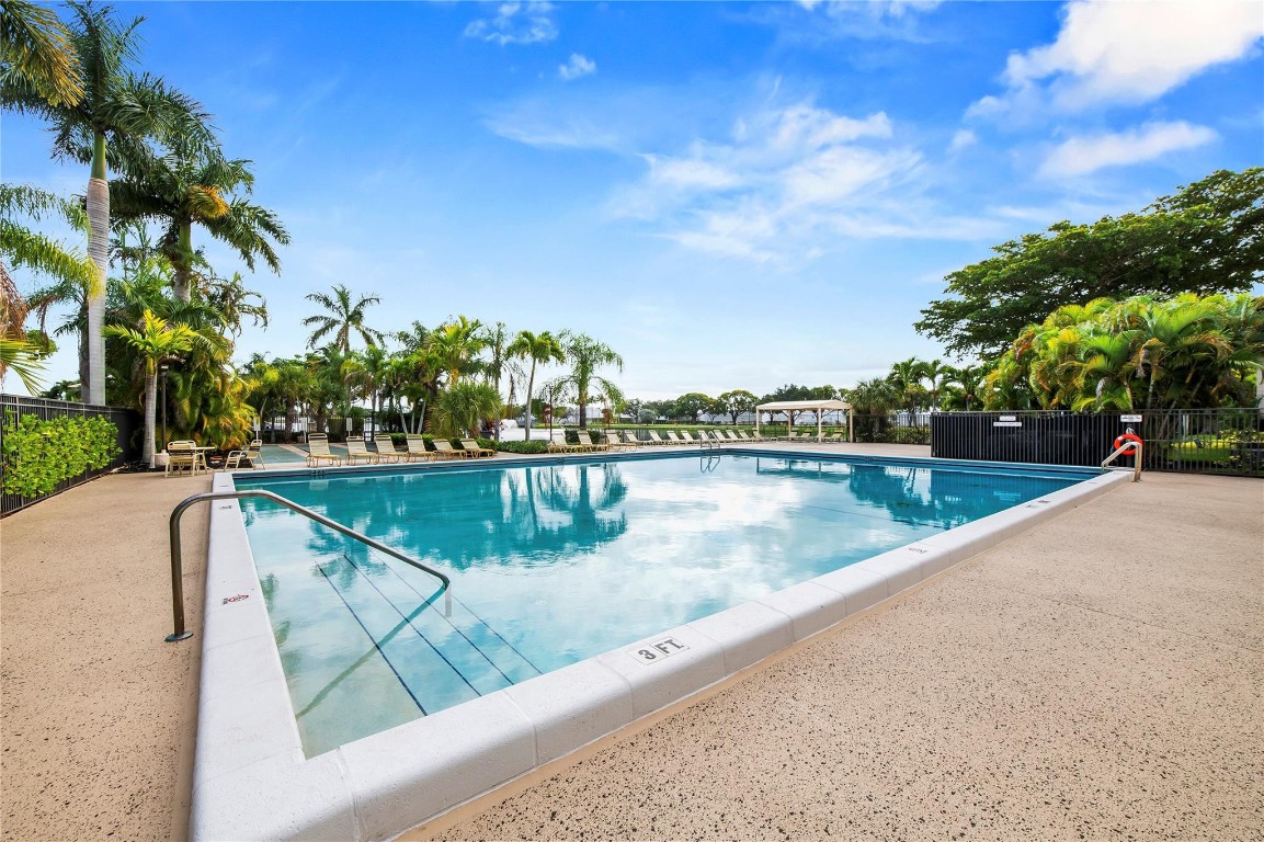 VIEWPOINTE CONDO - Residential