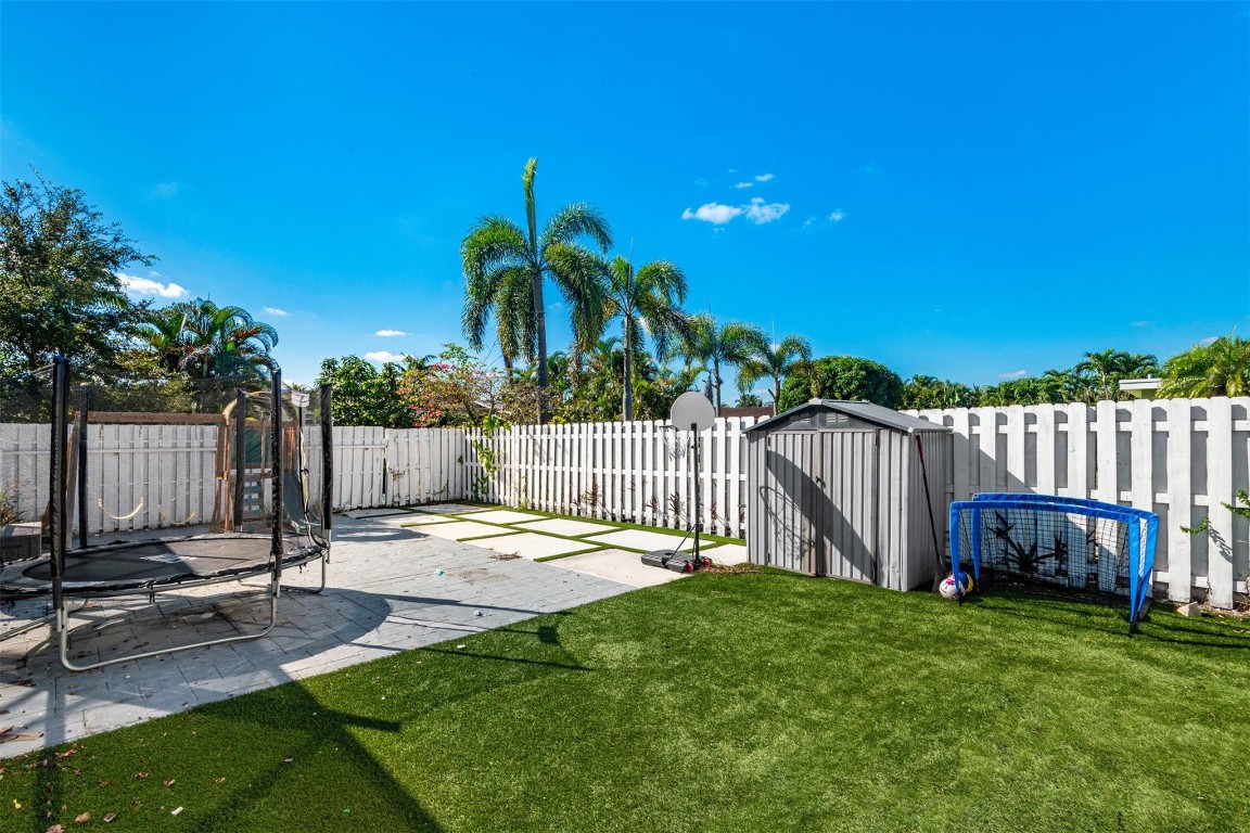 Hollywood Hills 1965 61-2 - Residential