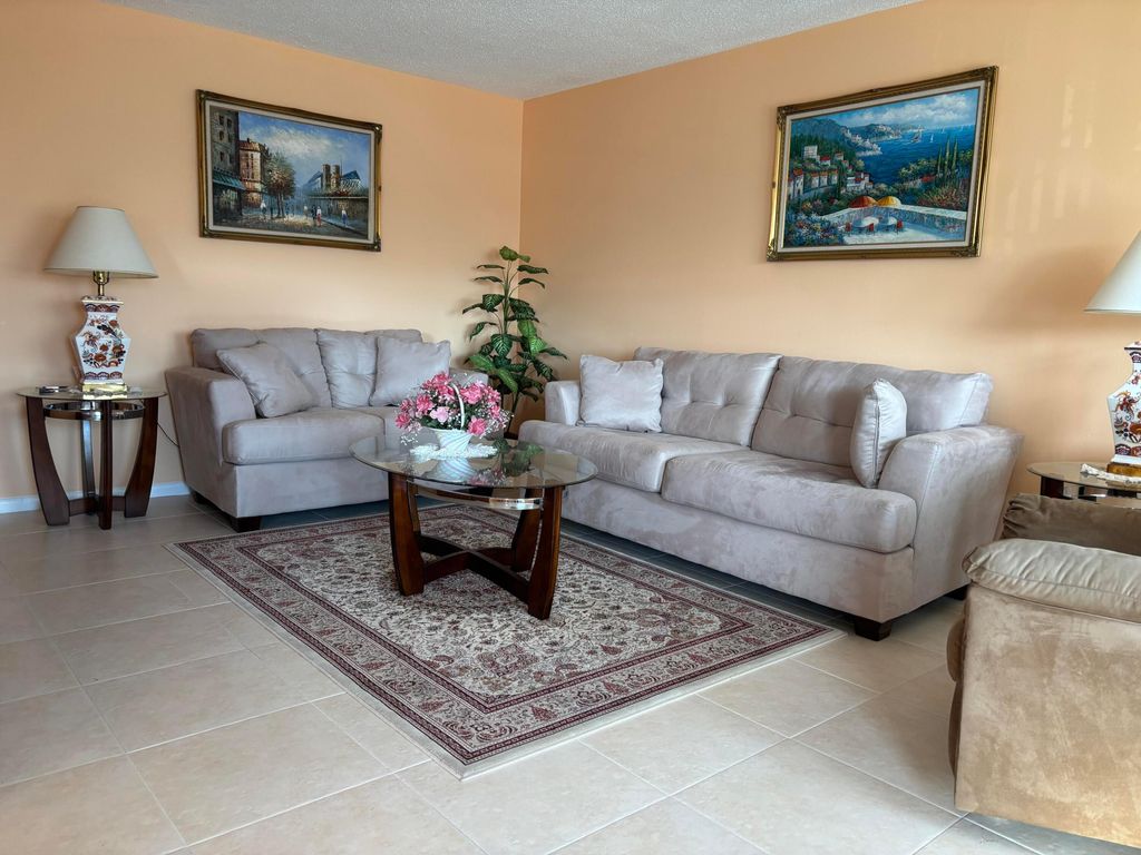Photo of 115 Camden E, West Palm Beach, FL 33417 (MLS # B26004101)