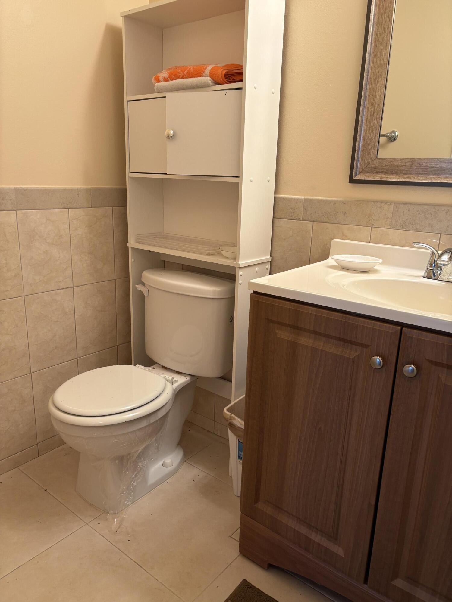 CAMDEN CONDOS - Residential Lease