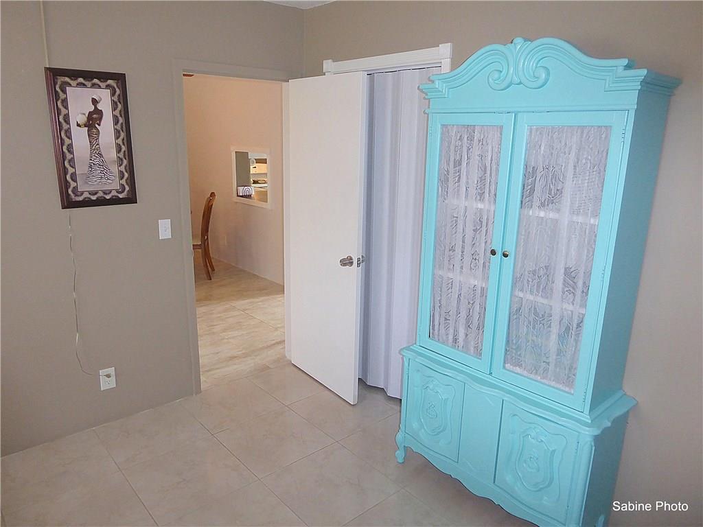 VILLAGE ROYALE EMERALD GR - Residential