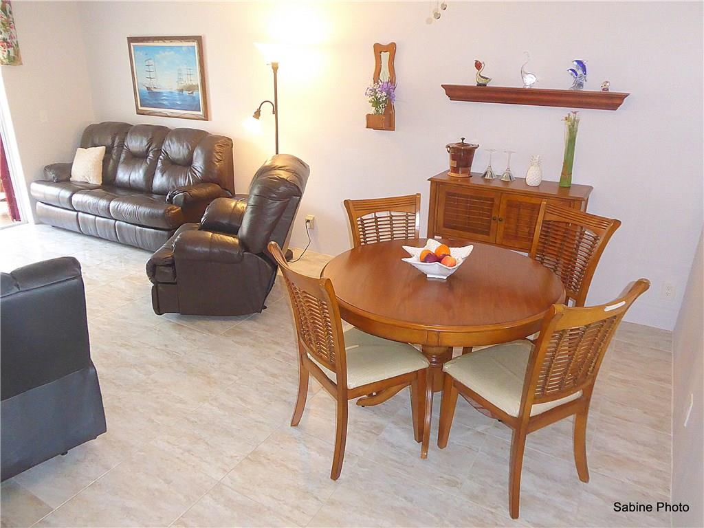 VILLAGE ROYALE EMERALD GR - Residential