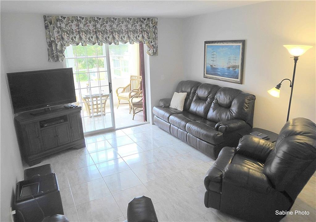 VILLAGE ROYALE EMERALD GR - Residential