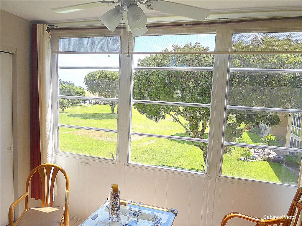 VILLAGE ROYALE EMERALD GR - Residential