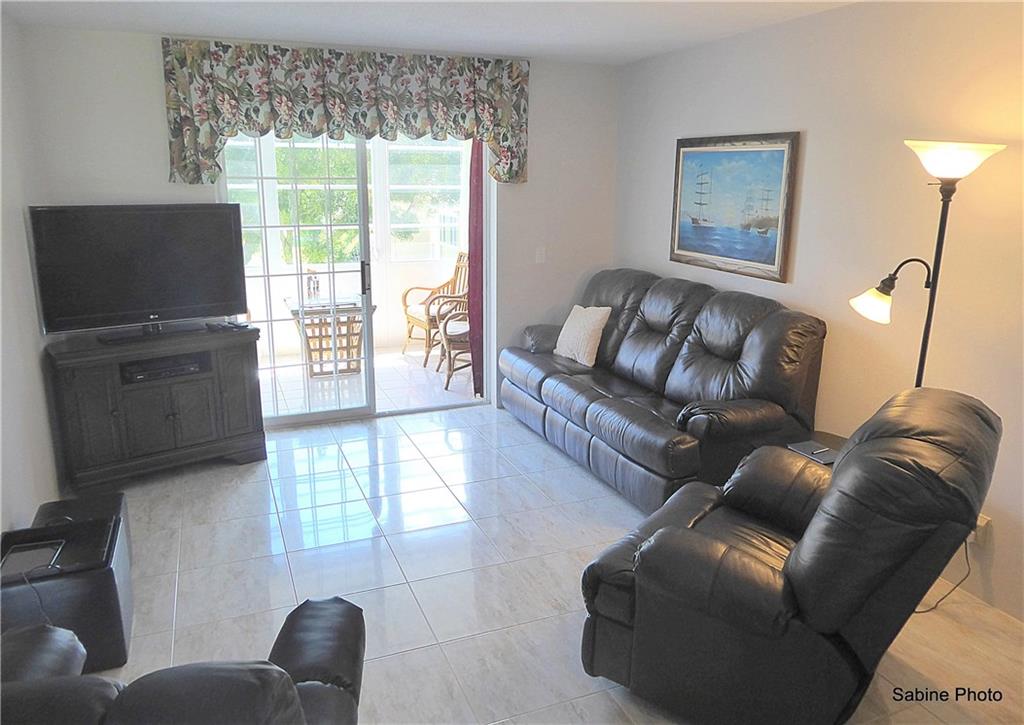 VILLAGE ROYALE EMERALD GR - Residential