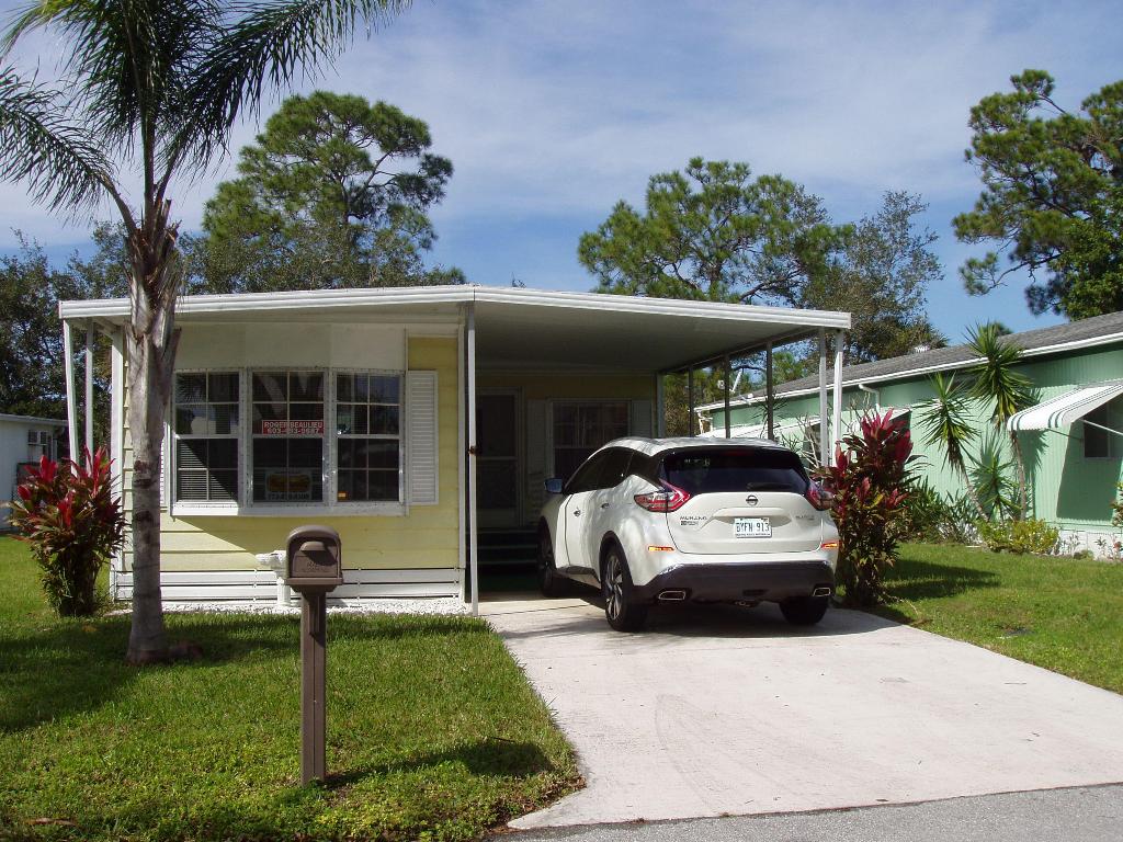 SPANISH LAKES RIVERFRONT - Residential