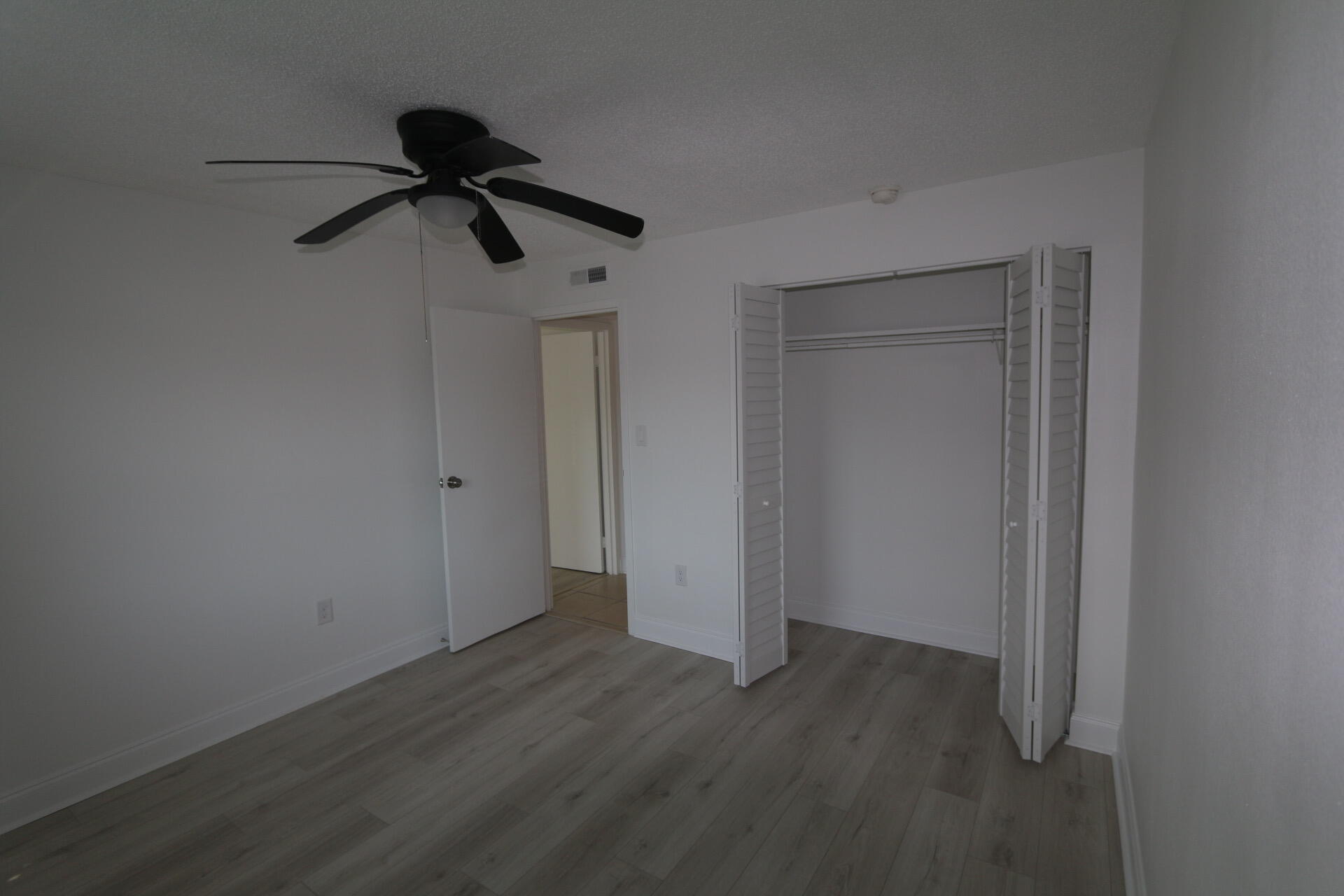 TRADEWINDS CONDOMINIUM - Residential