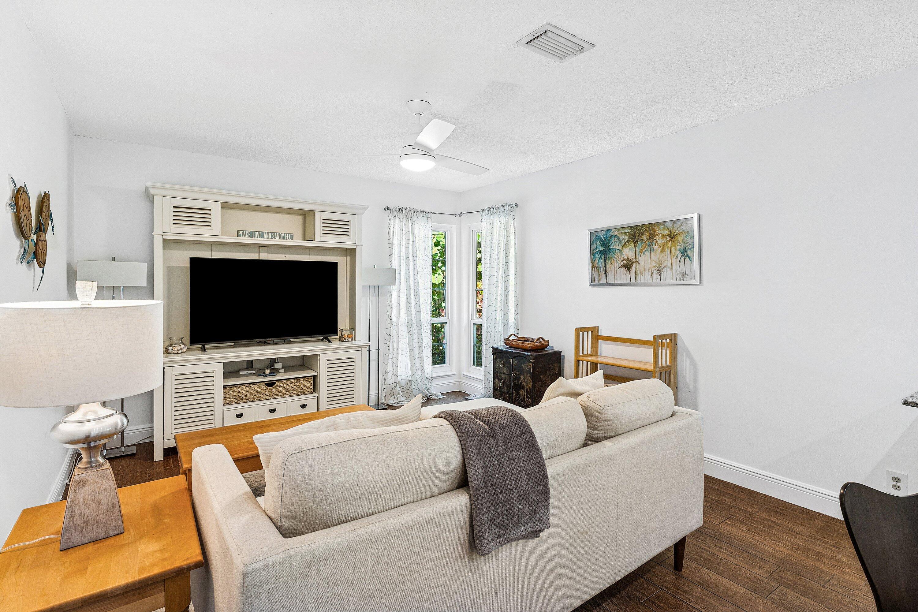 VILLAS OF OCEAN DUNES - Residential Lease