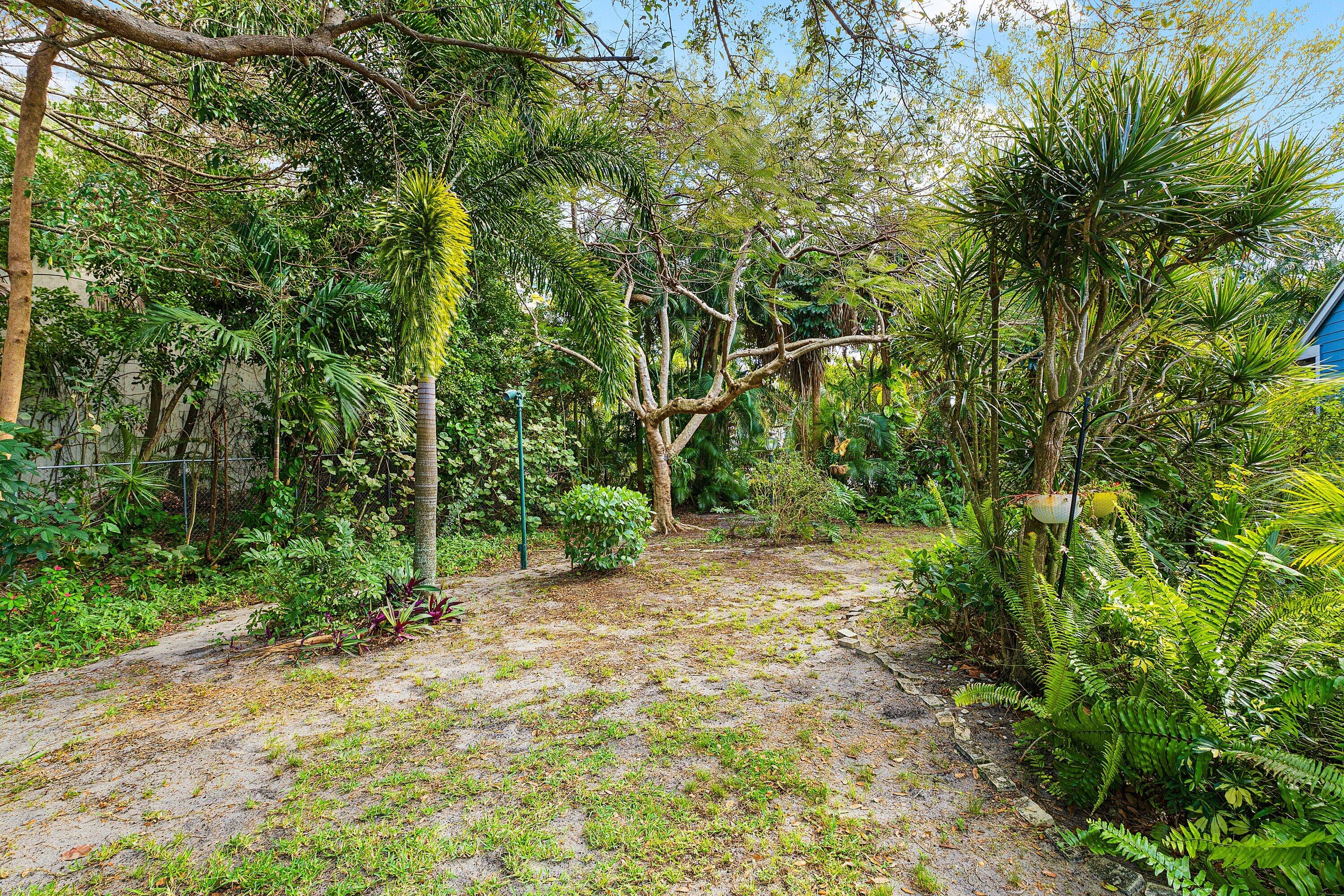 VILLAS OF OCEAN DUNES - Residential Lease