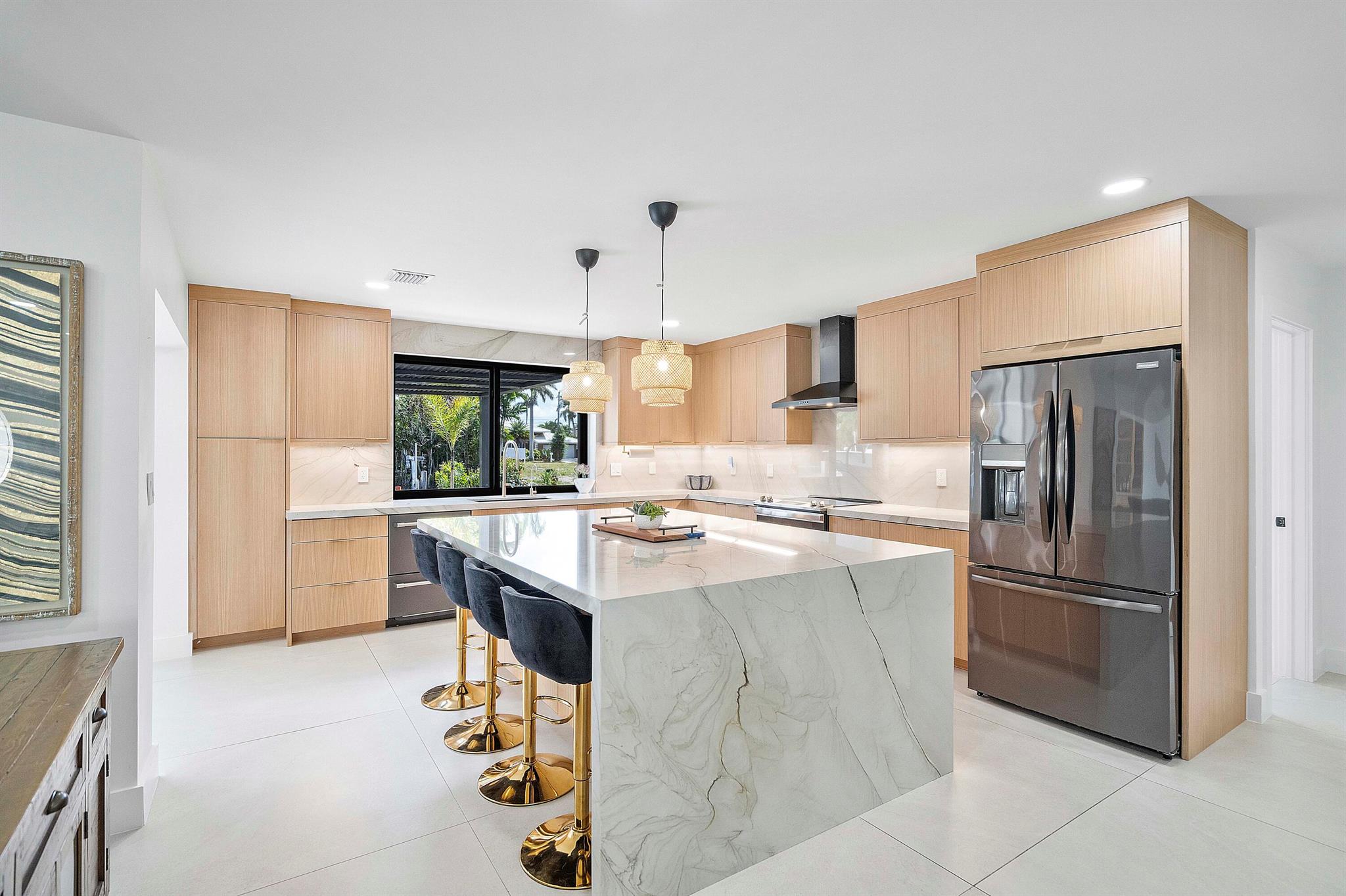 TROPIC ISLE - Residential