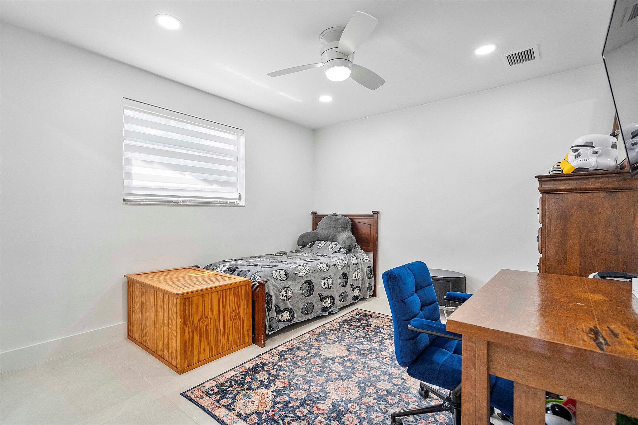 TROPIC ISLE - Residential