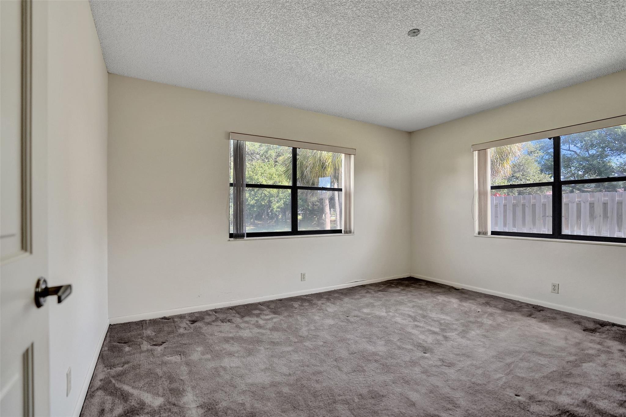 OAKMONT - Residential