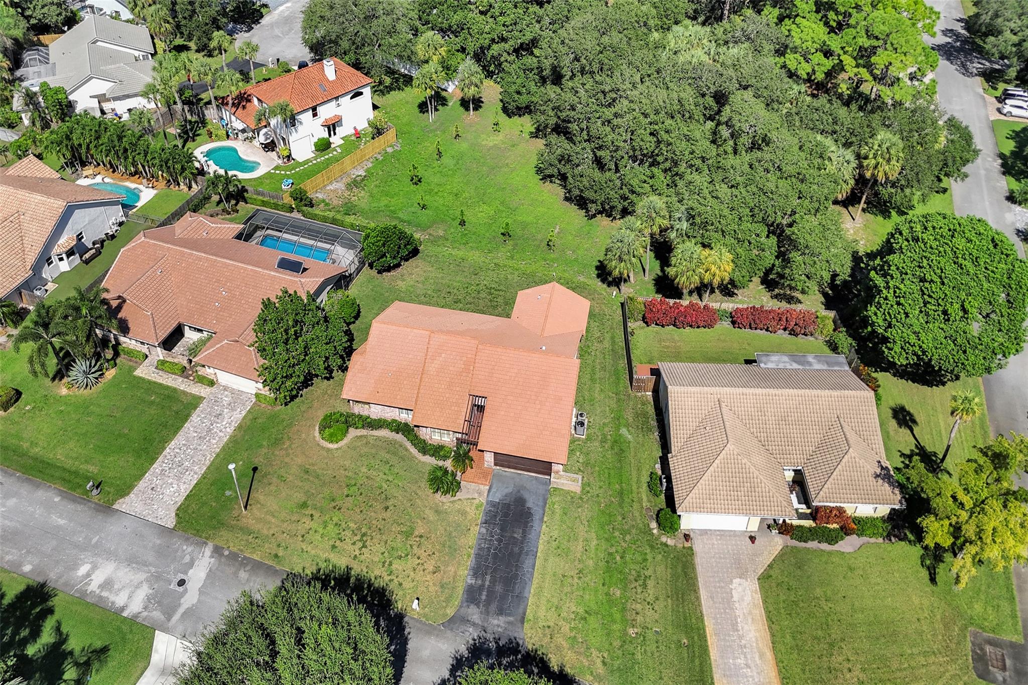 OAKMONT - Residential