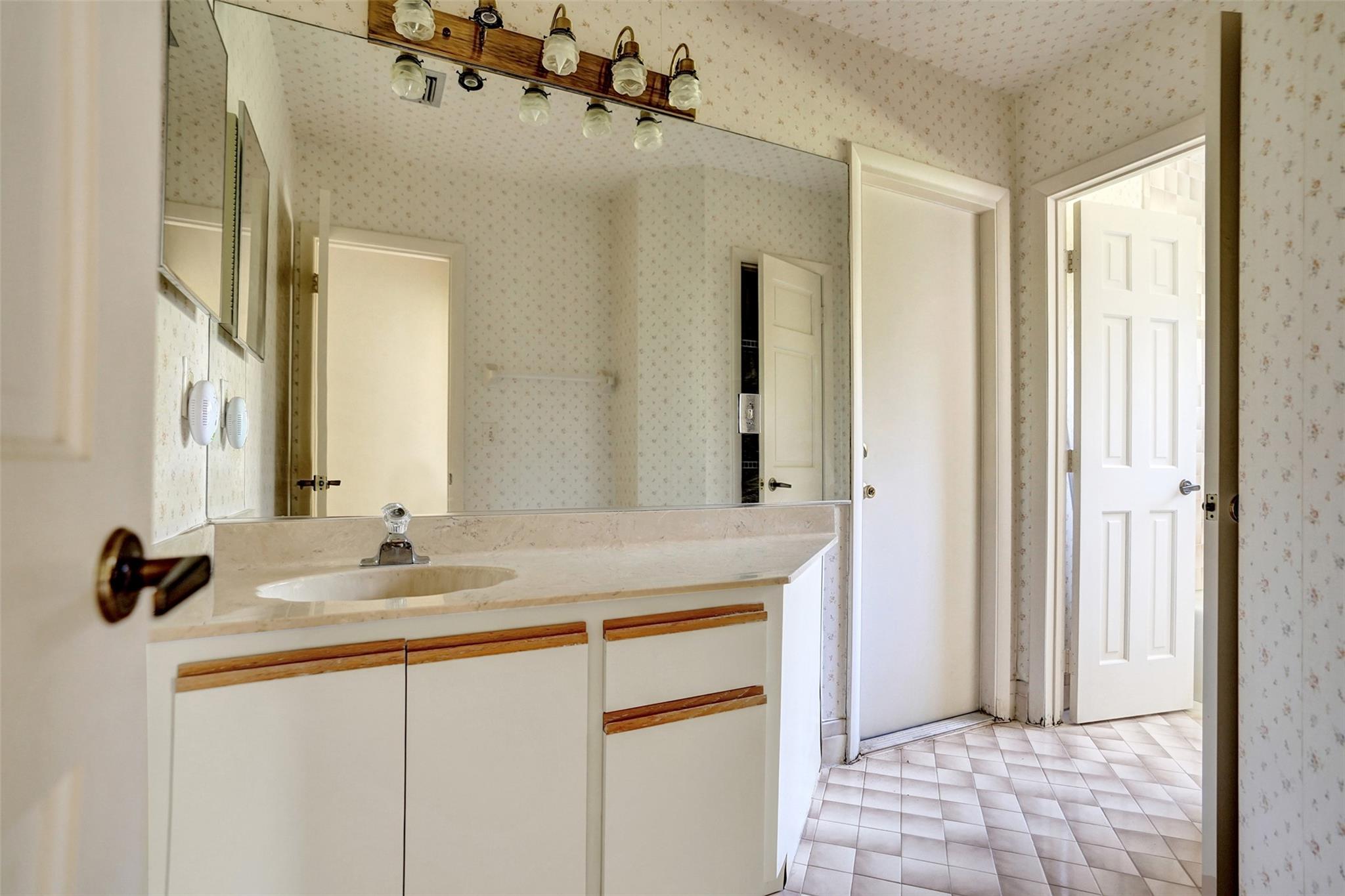 OAKMONT - Residential