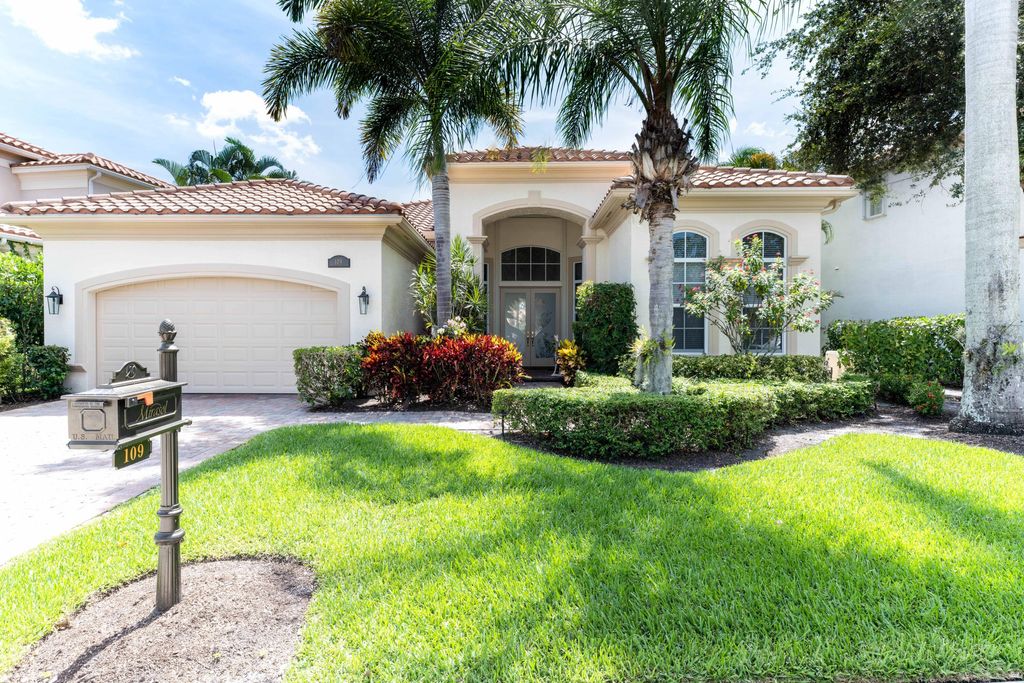 Photo of 109 Siesta Way Way, Palm Beach Gardens, FL 33418 (MLS # R10811486)