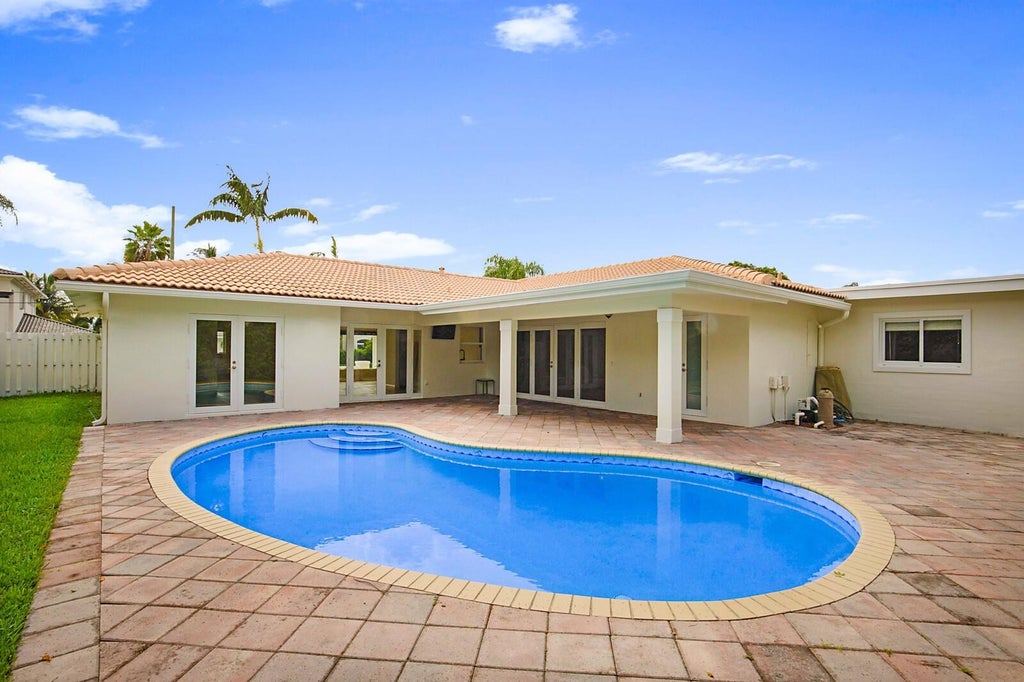 Photo of 5110 NE 30th Avenue NE, Lighthouse Point, FL 33064 (MLS # B26057123)