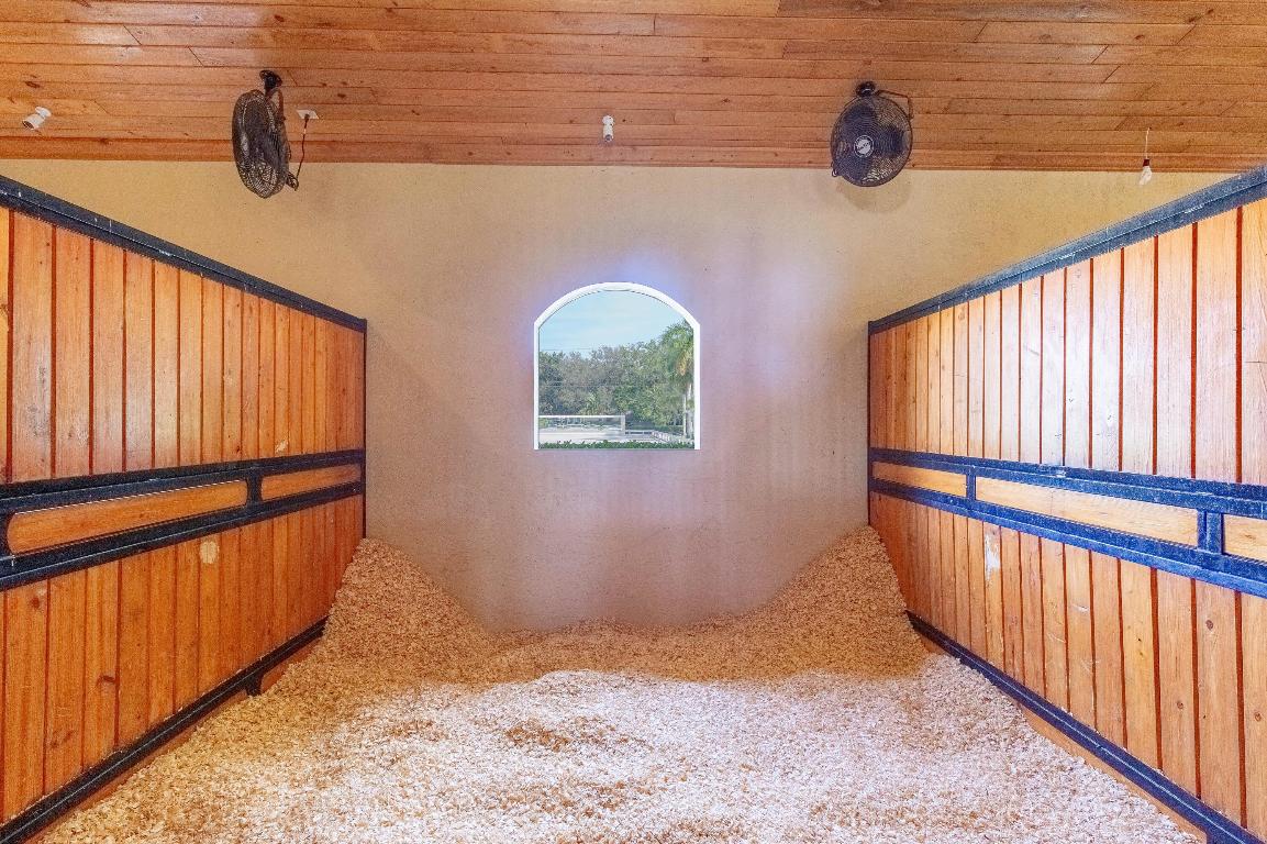 PADDOCK PARK 2 OF WELLINGTON - Land