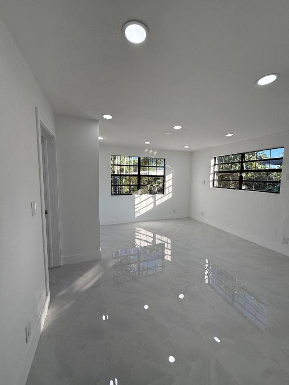 LAKE FOREST SEC ONE - Residential