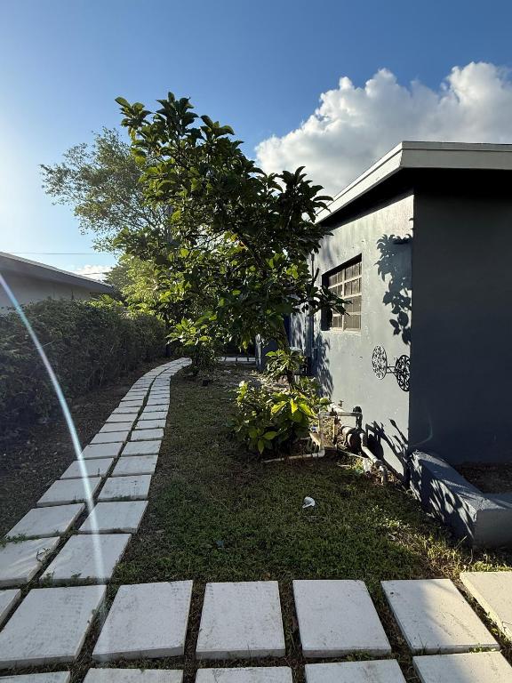 LAKE FOREST SEC ONE - Residential