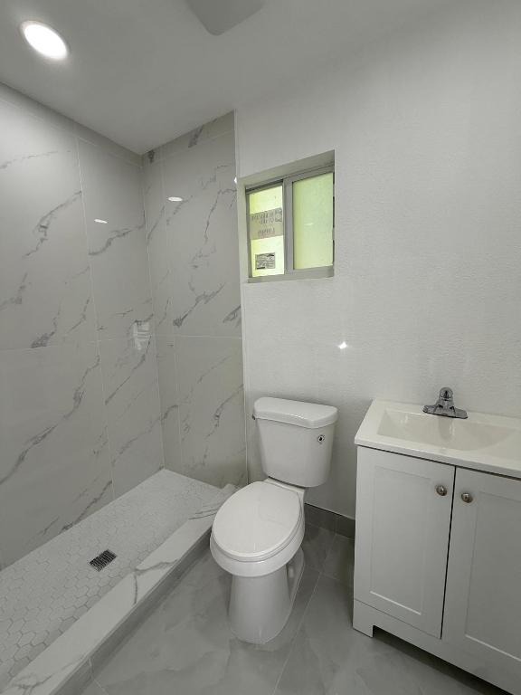 LAKE FOREST SEC ONE - Residential