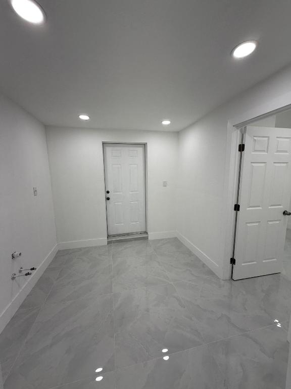 LAKE FOREST SEC ONE - Residential