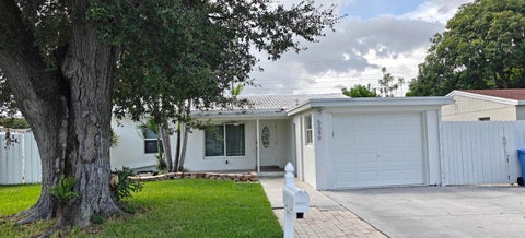 Tiny photo for 5649 NE 5th Terrace, Oakland Park, FL 33334 (MLS # B26073389)
