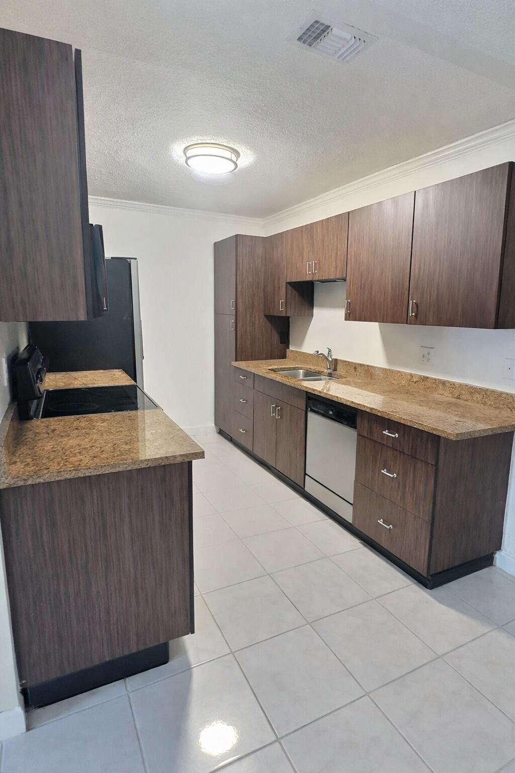 PHEASANT RUN - Residential Lease