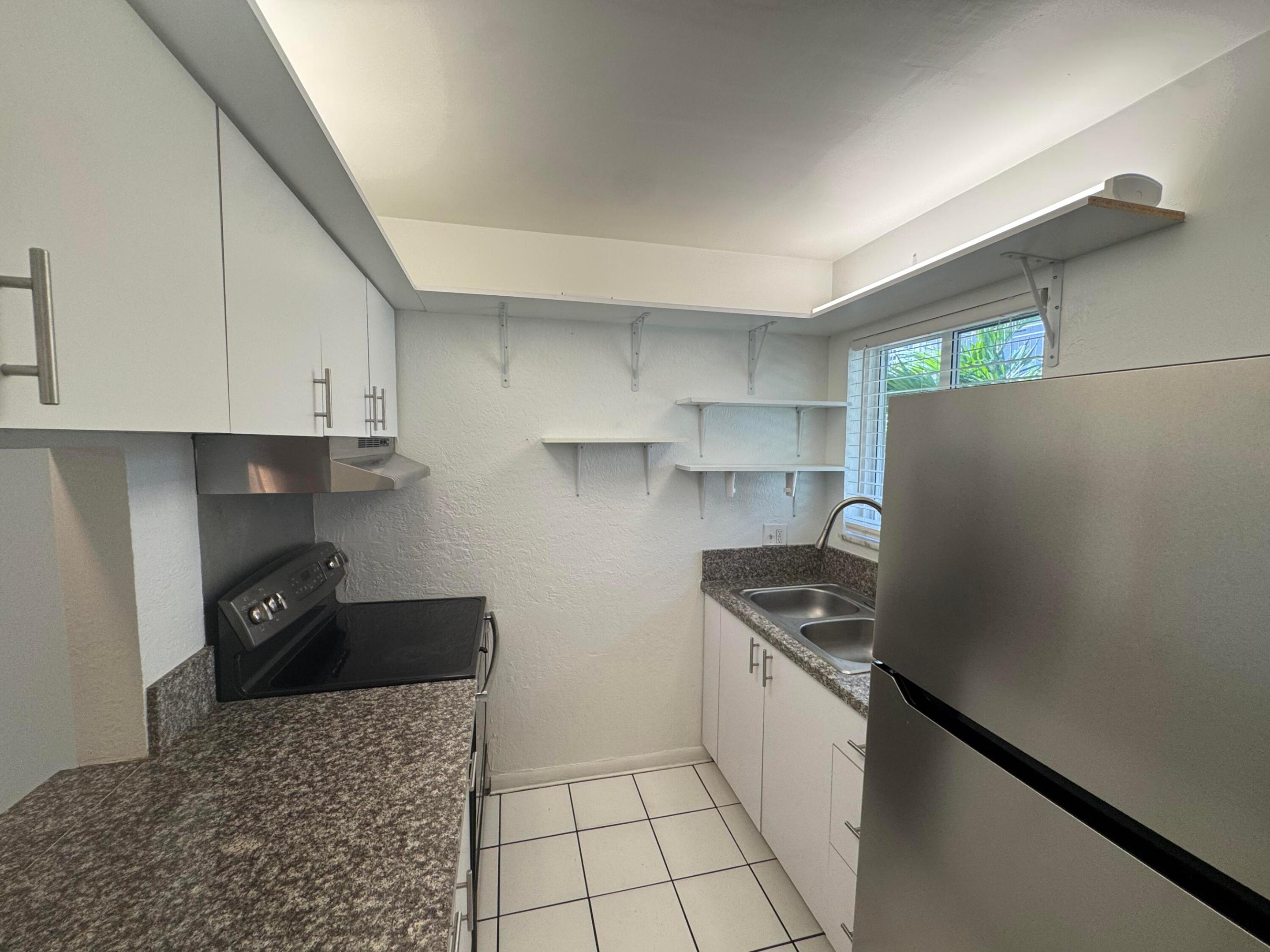 1100 S Lake Drive 9