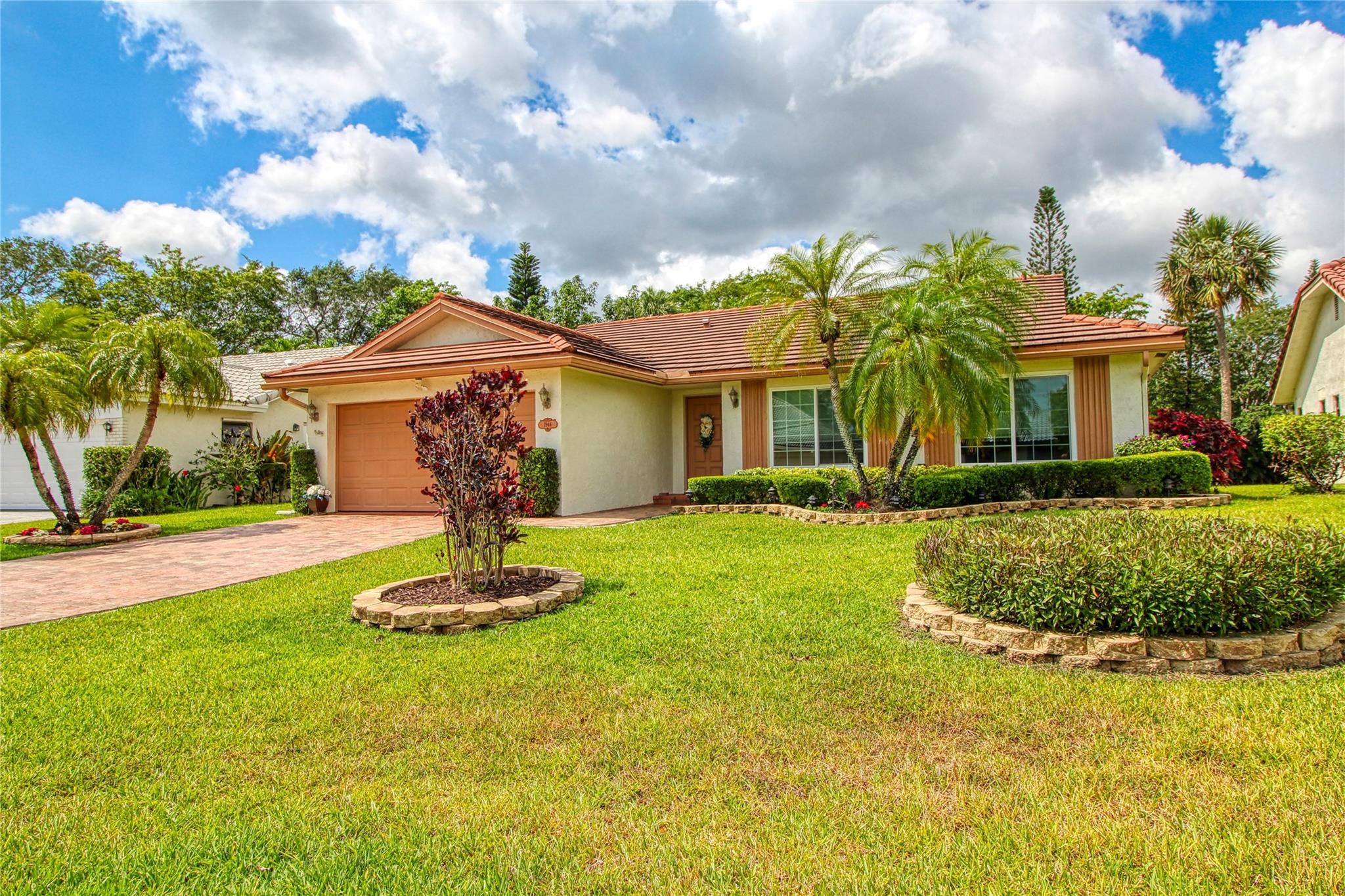 7944 Cloverfield Circle
