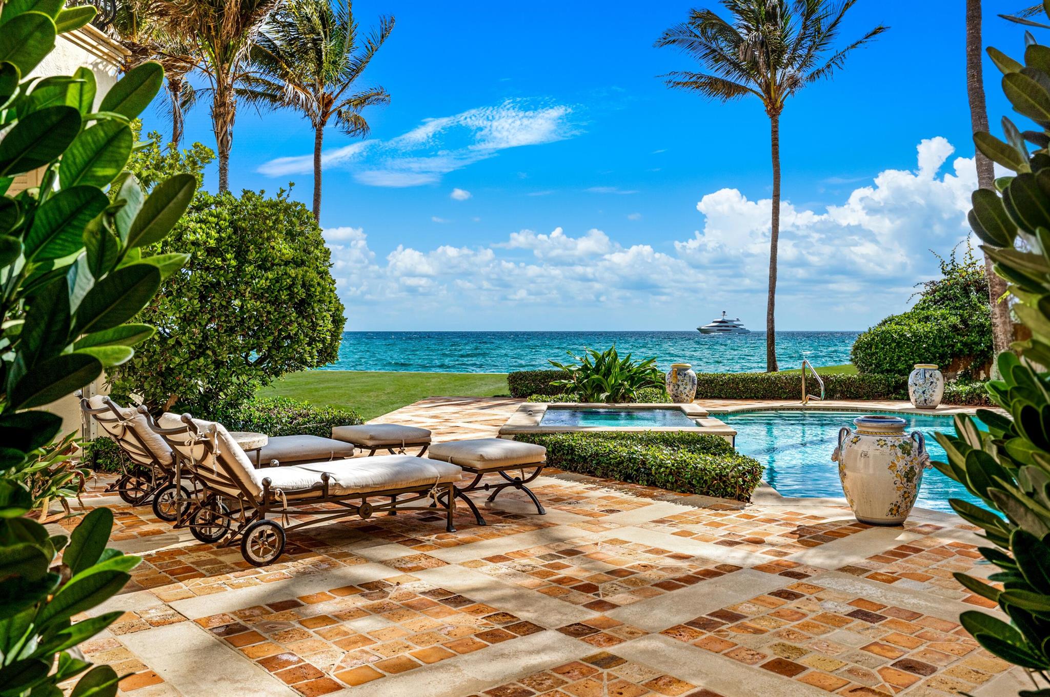 HYPOLUXO BEACH MAP - Residential