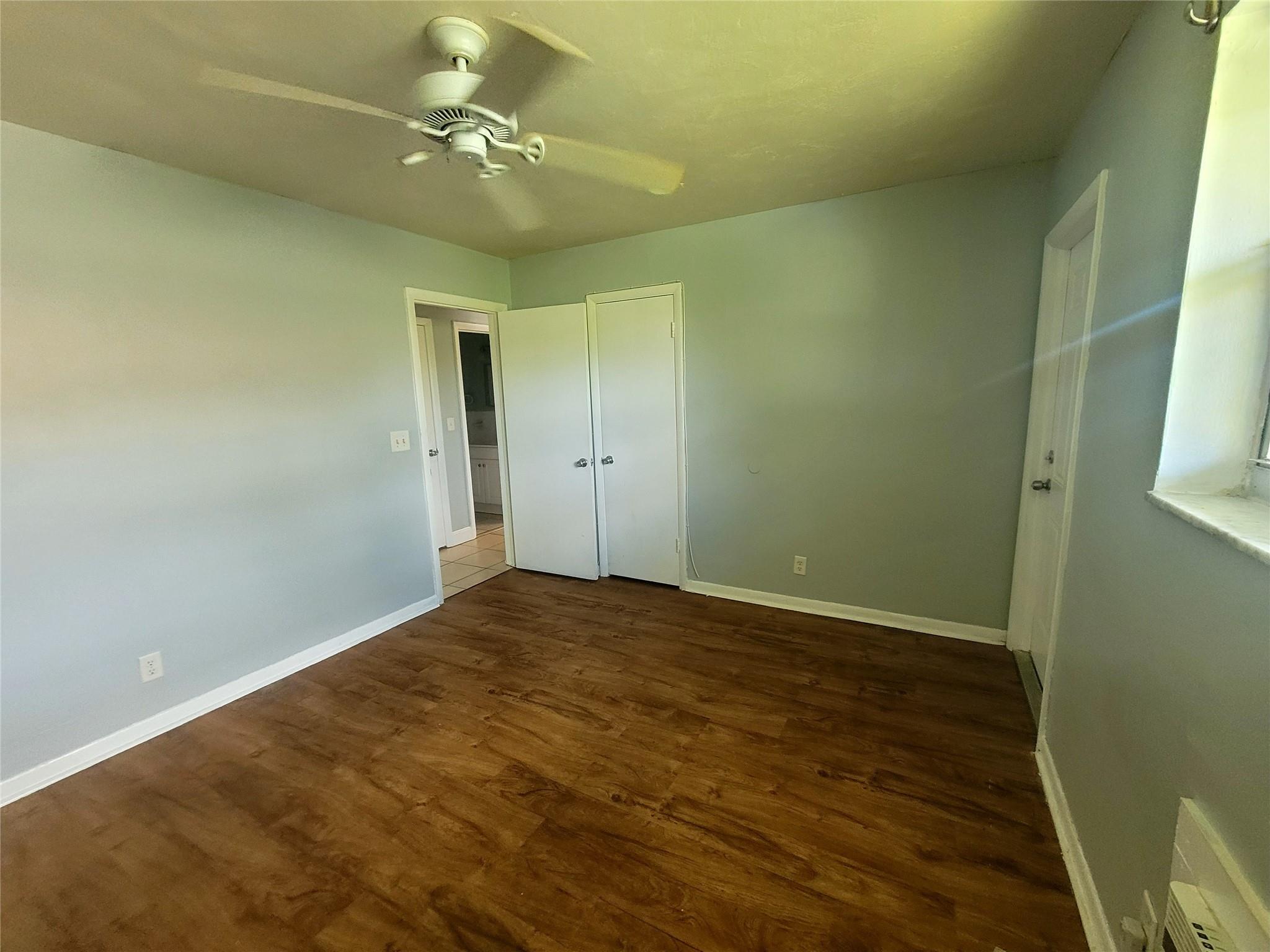 SUNSHINE VILLAS FIRST ADD - Residential Lease
