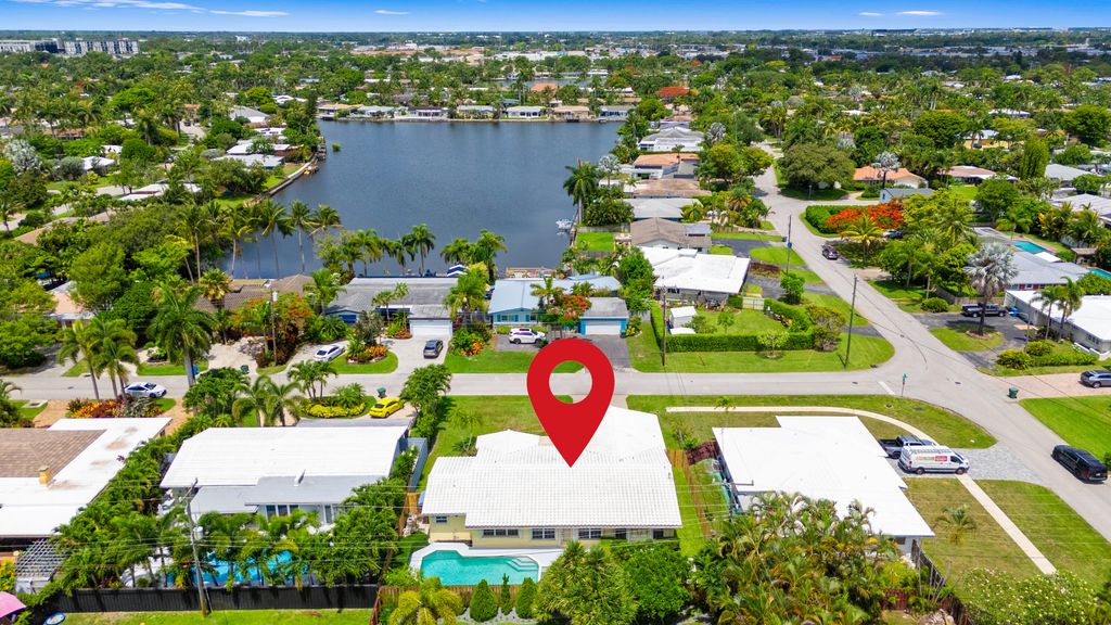 Photo of 4240 NE 19th Avenue, Oakland Park, FL 33308 (MLS # B26040975)