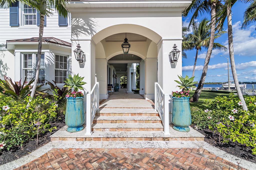 VEST POCKET LAKE WORTH FARMS IN - Residential