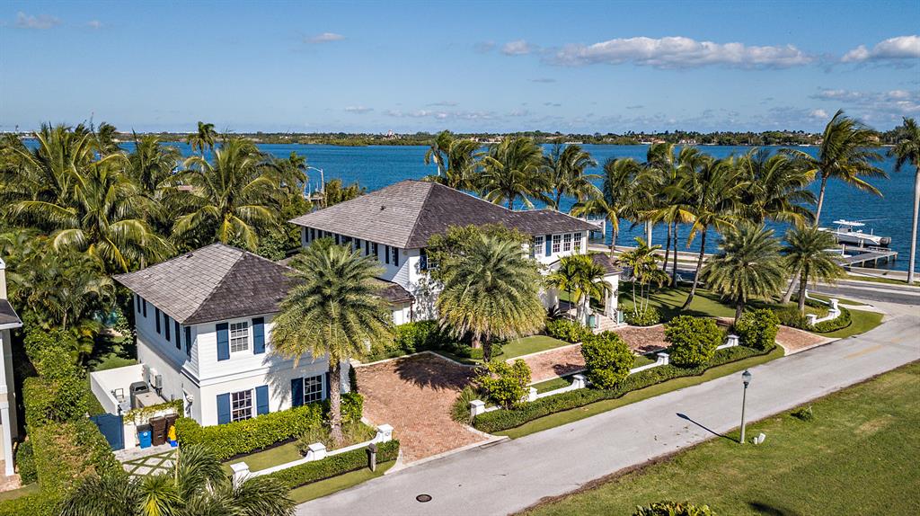 VEST POCKET LAKE WORTH FARMS IN - Residential