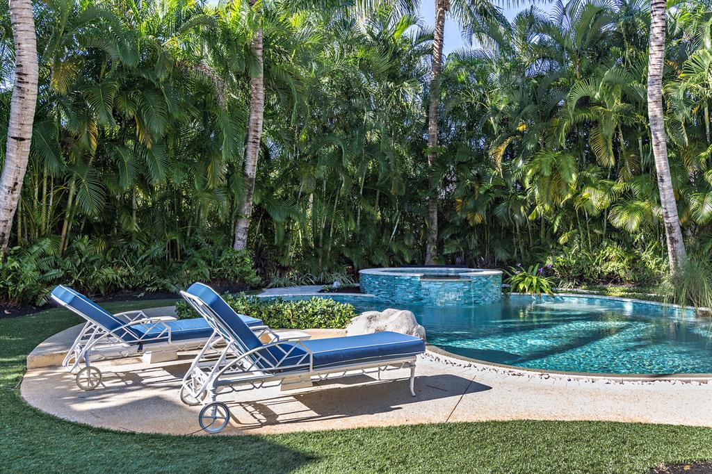 VEST POCKET LAKE WORTH FARMS IN - Residential