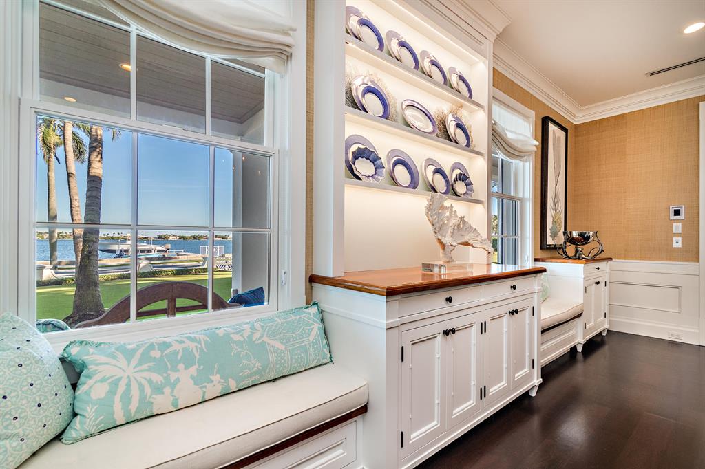 VEST POCKET LAKE WORTH FARMS IN - Residential