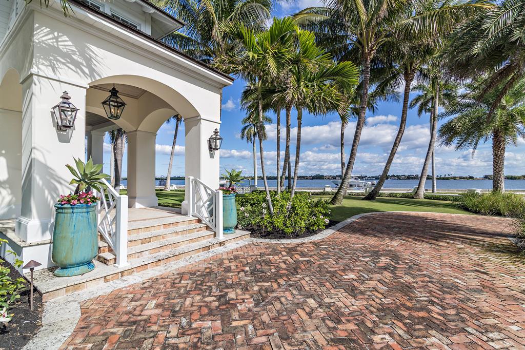 VEST POCKET LAKE WORTH FARMS IN - Residential