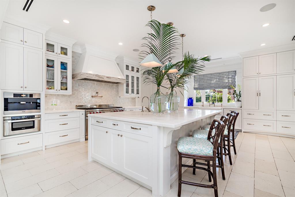 VEST POCKET LAKE WORTH FARMS IN - Residential