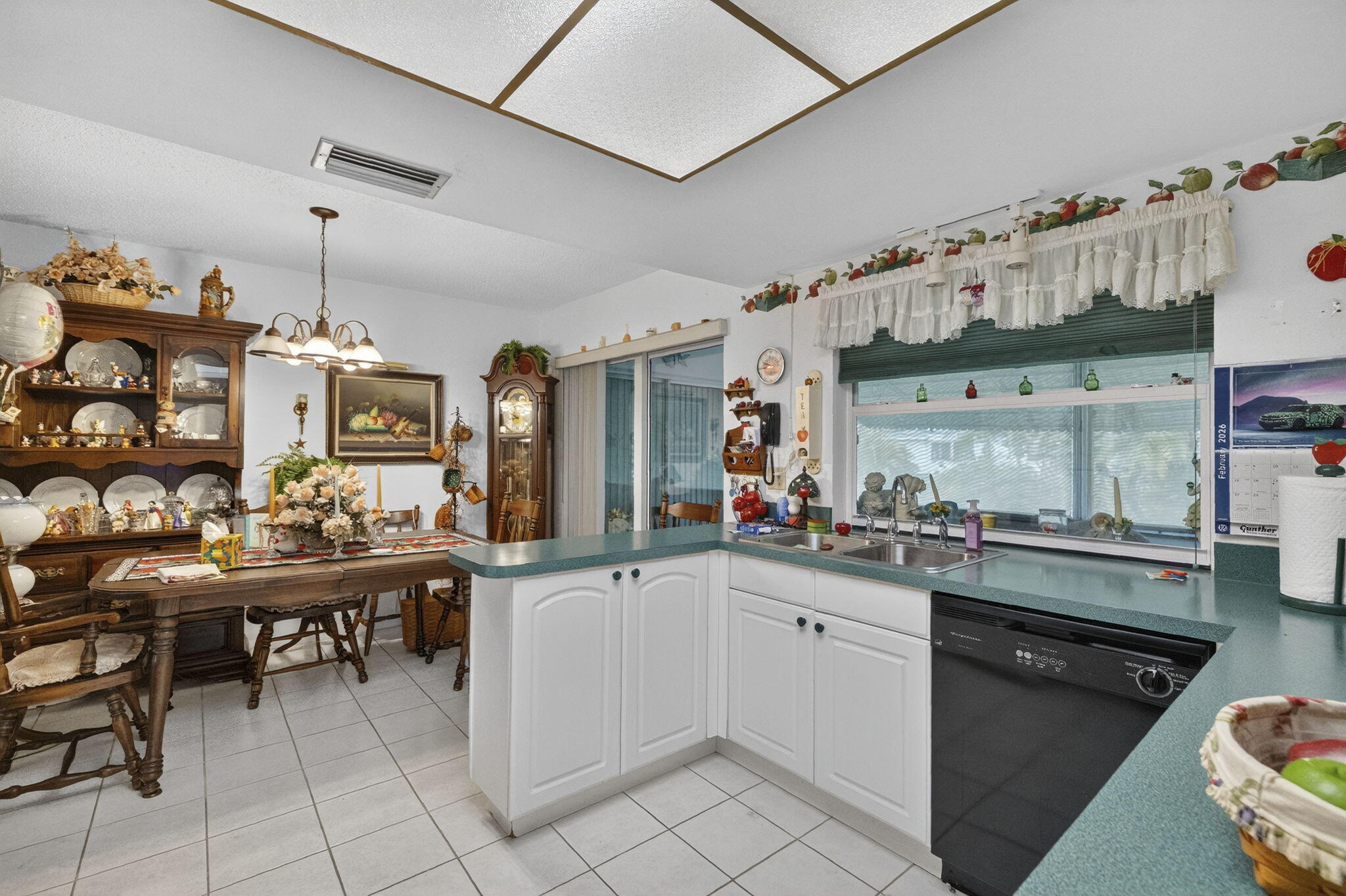 PARADISE GARDENS SEC 3 - Residential