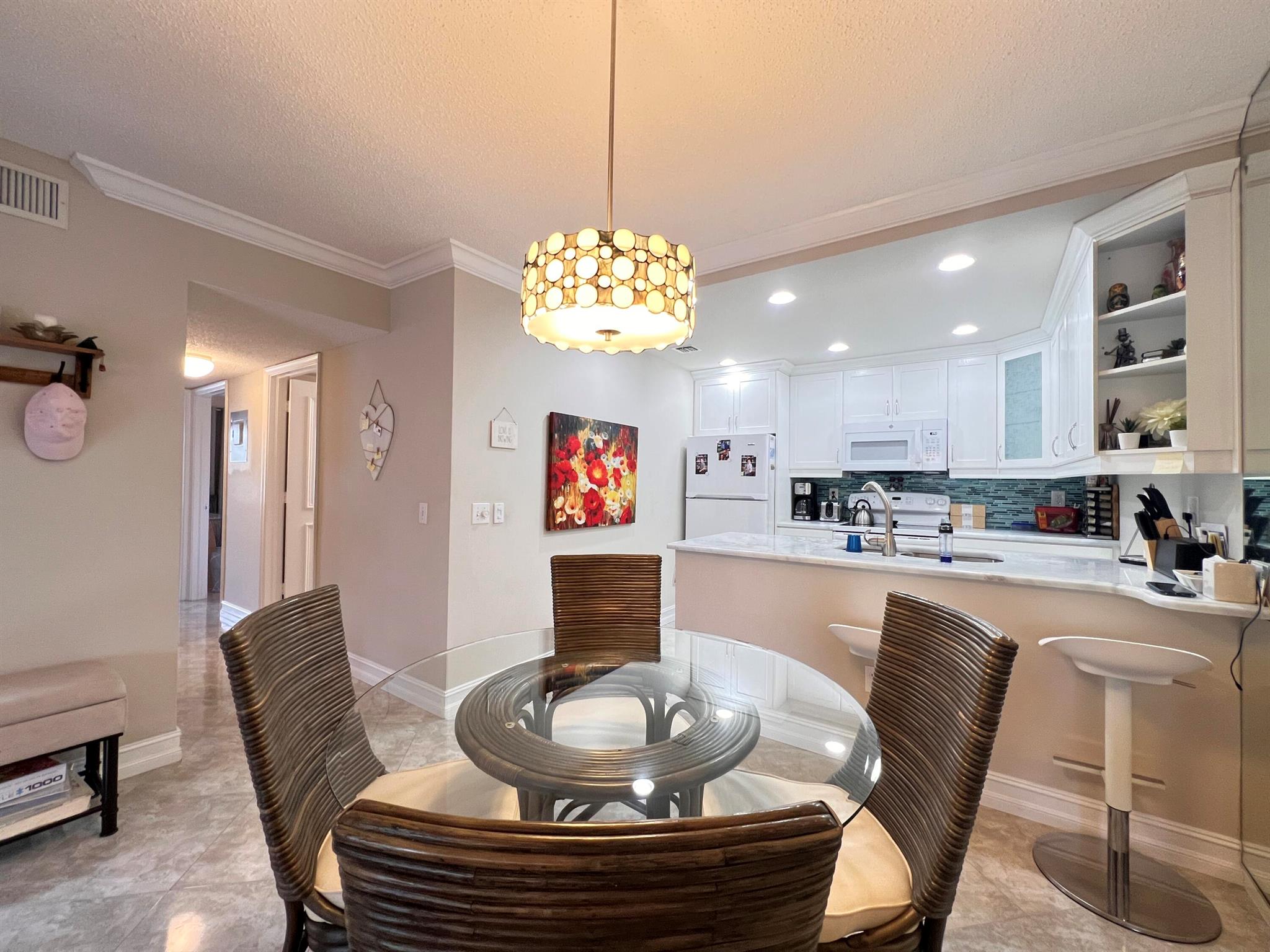 122 Waterside Drive 122